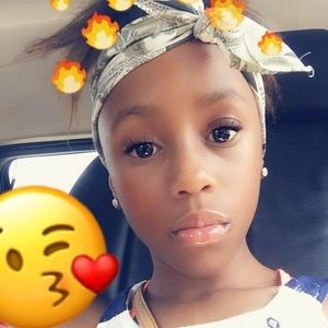 Meet your Posher, Keisha